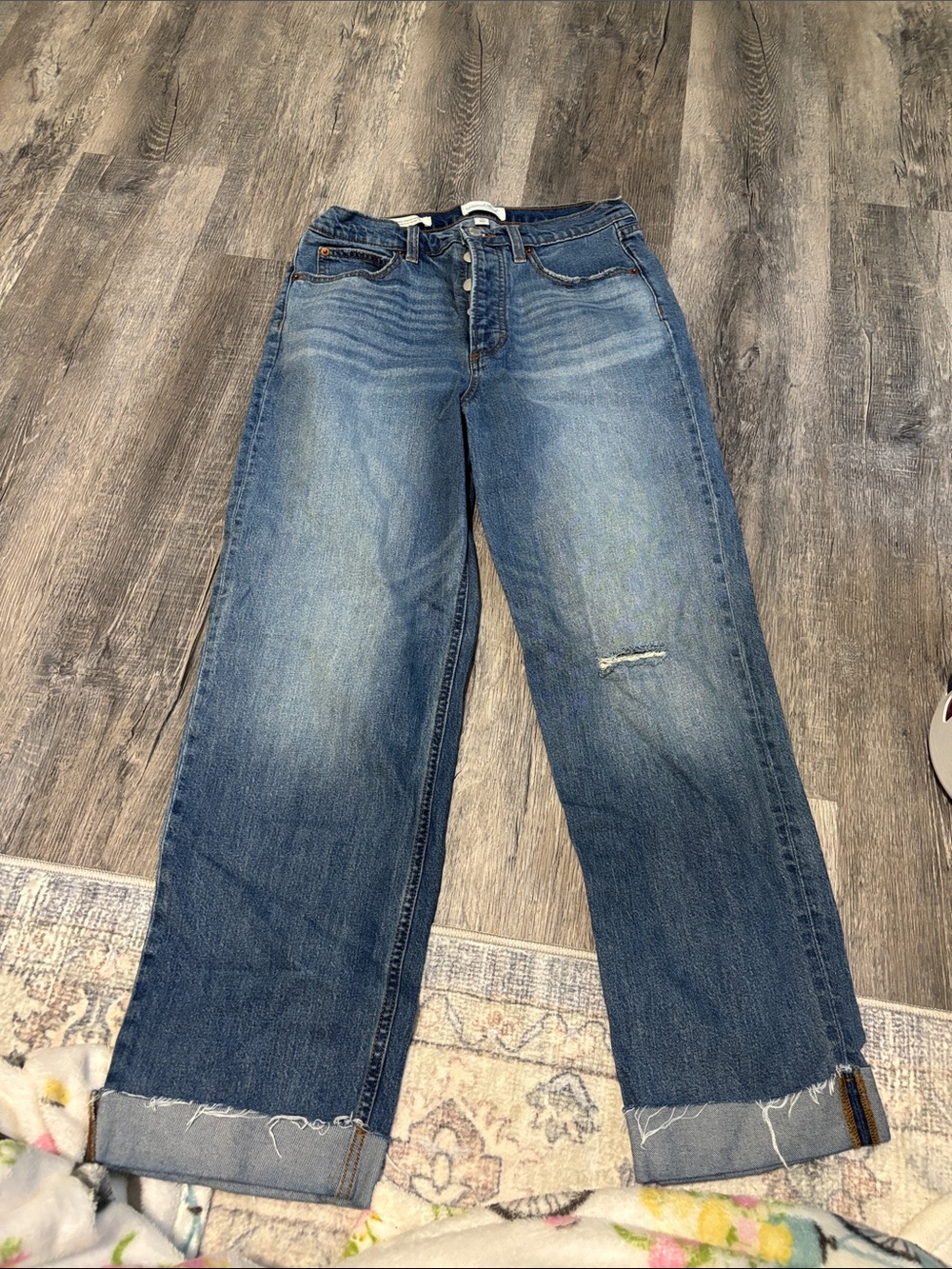 Universal Thread Washed Blue Wide-Leg Jeans